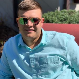 Meet your Posher, Carson